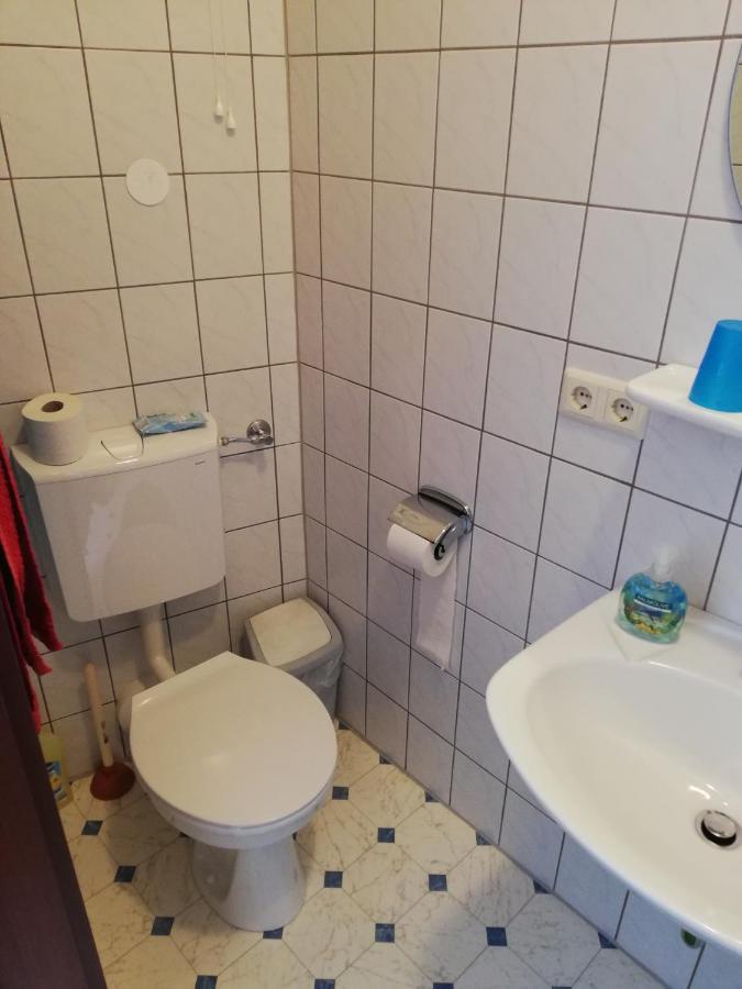 Apartament Weingut Helmut Barzen Zell an der Mosel Zewnętrze zdjęcie