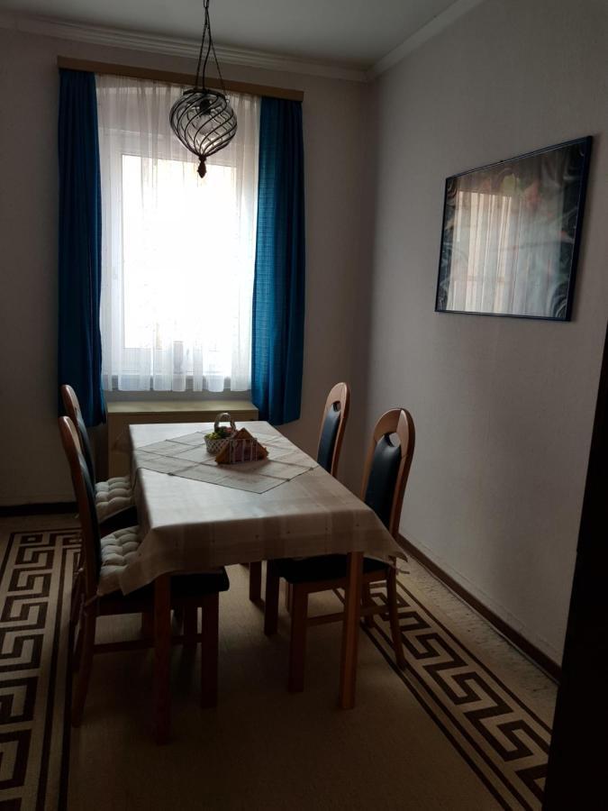 Apartament Weingut Helmut Barzen Zell an der Mosel Zewnętrze zdjęcie